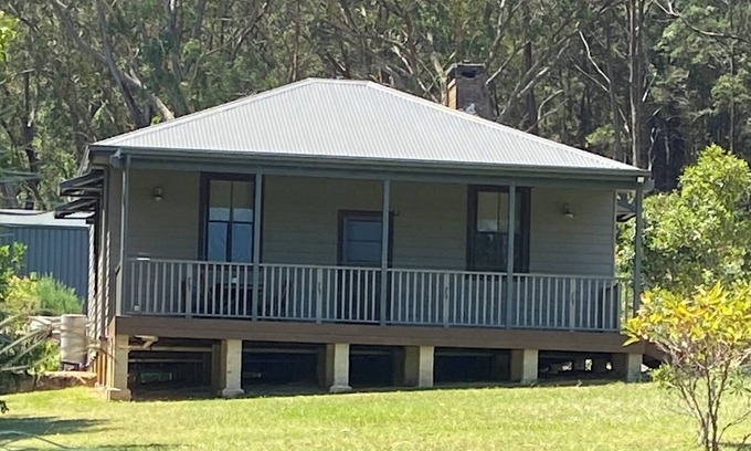 Bensville Cottage | Kookaburra Cottage 5 mins to beaches, national park, cafe's on the Central Coast