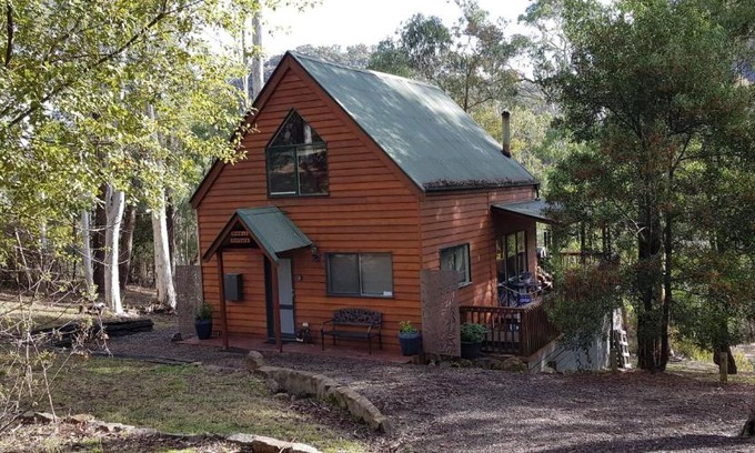 Sawmill Settlement House | Kookas Cottage