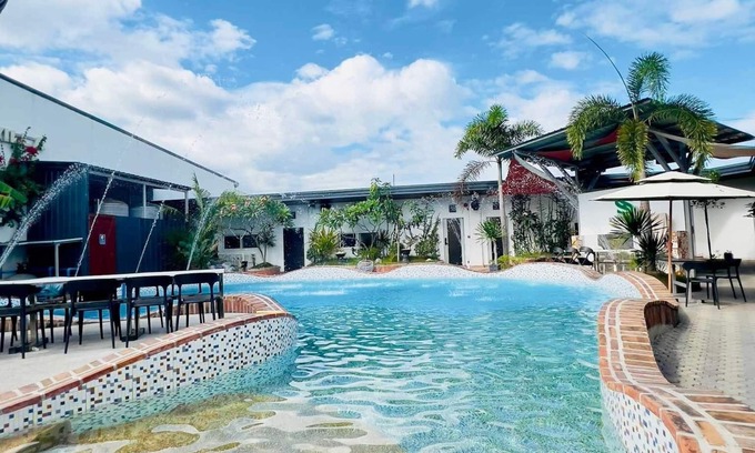 Angeles City Villa | Korean Town Family Villa W/Private Pool