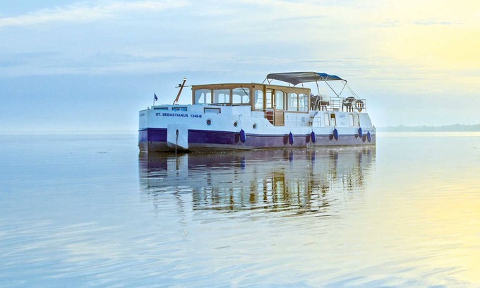 Zeuthen Boat Rental | Kormoran 1500 - license-free houseboat - KUHNLE-TOURS Zeuthen