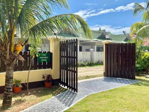 La Passe Apartment | Kounous Self-Catering Apartments