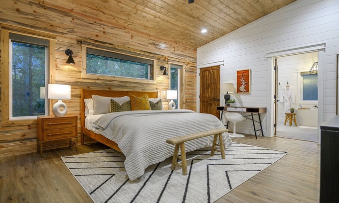 Pickens Cabin | Kozy Nook Cabin/King Suite/Hot Tub