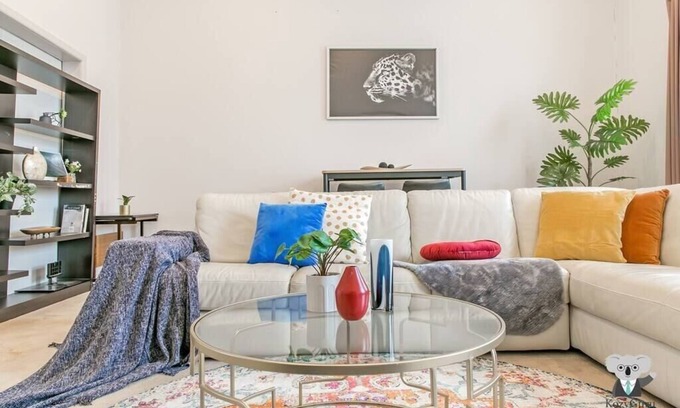 Leichhardt Apartment | KozyGuru | Leichhardt | Cozy 3 Bed Home