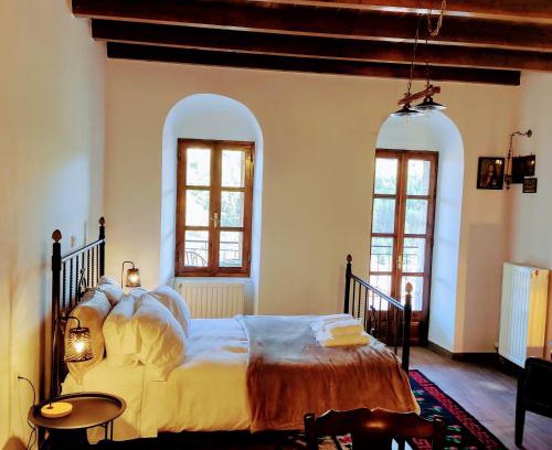 Raftis Apartment | Kristi's Homes - 'Traditional Home' in Dimitsana