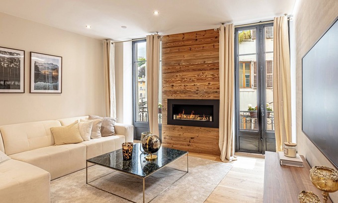 Chambery Apartment | L'écrin Alpin - Appartement Haut de Gamme - Emplacement Idéal Coeur de Ville