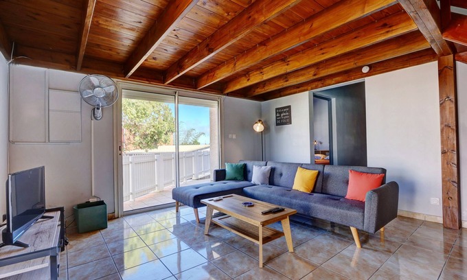Petite-ÃŽle House | L'Albius - Maison avec terrasse et jardin