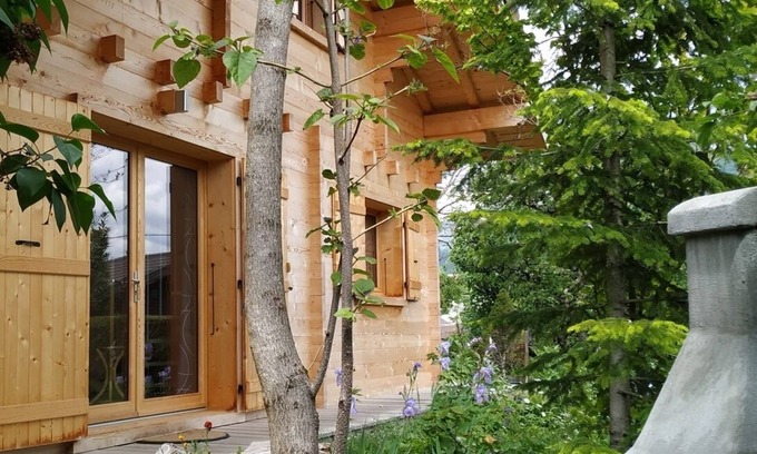 Faverges-Seythenex Ski Chalet | L'ANCOLIE Small, comfortable chalet at the foot of the mountains