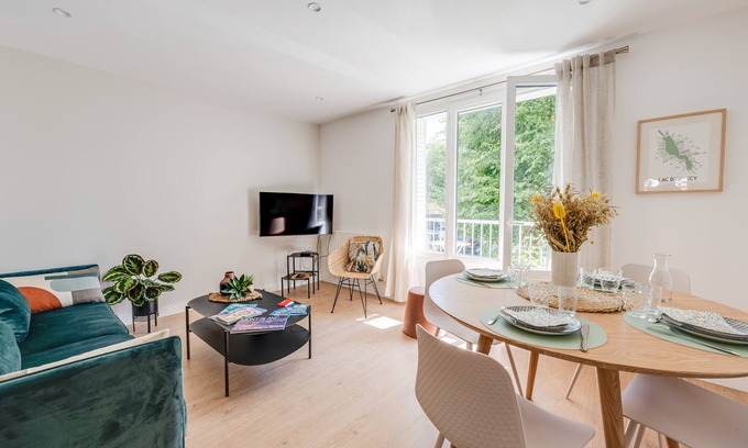 Annecy Apartment | L'Annexe du 43 - Beautiful T3 for 4 people with balcony
