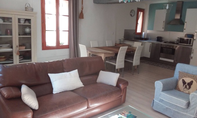 Cotignac Apartment | L'Appart, charm and confort