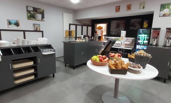 Peronne House | L'Auberge des Remparts