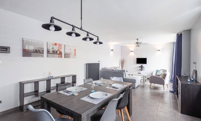 Malo-les-Bains Apartment | L'Escale Marine - Two Bedroom Apartment, Sleeps 6