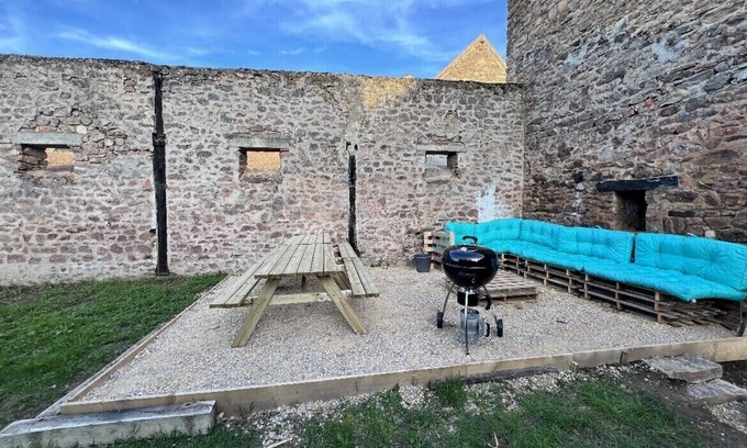 Avallon House | "L'escargot" Family home