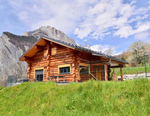 Saint-Martin-de-la-Porte House | L'Etoile du Berger