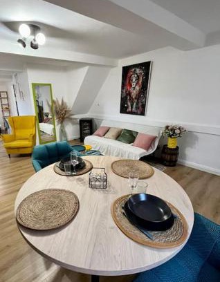 Riorges Apartment | L'Idylle de Riorges