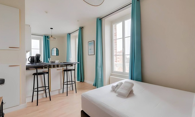 Lancieux Apartment | L'Islet - Lovely studio 2 steps from the sea