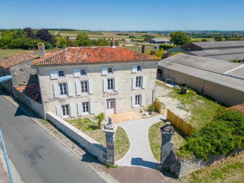 Mazeray House | L'Odissée