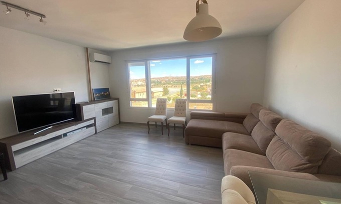 Guadix Apartment | La Azucarera, en Pleno Centro de la Ciudad, muy Cerca del Parque y la Catedral
