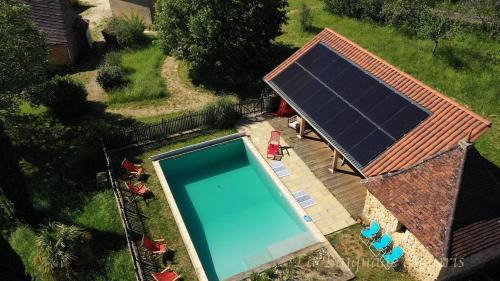 Savignac-de-Miremont House | La baignade aux iris
