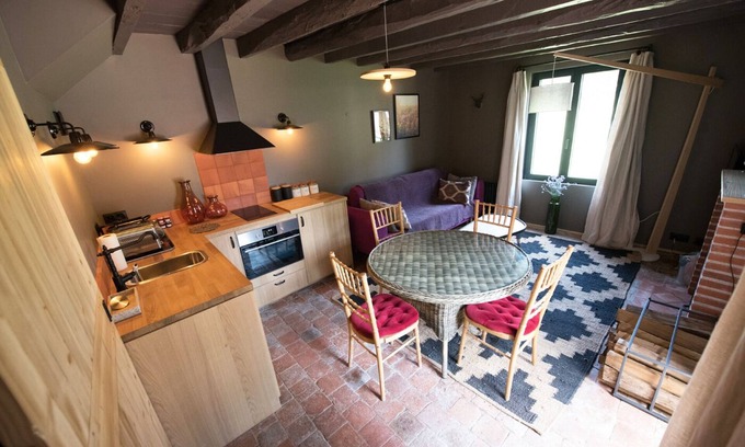 Saint-Laurent-Nouan Apartment | La Barboire Campagne - Little house