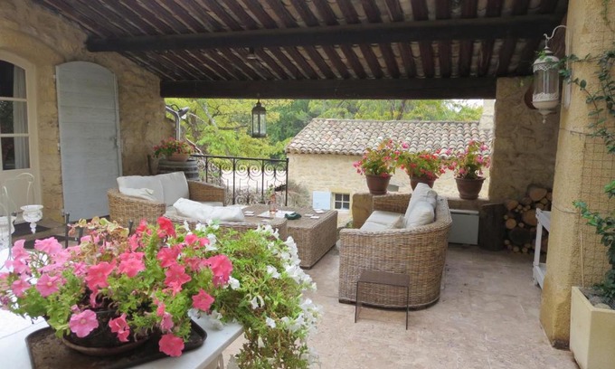Puget Bed & Breakfast | La Baronne
