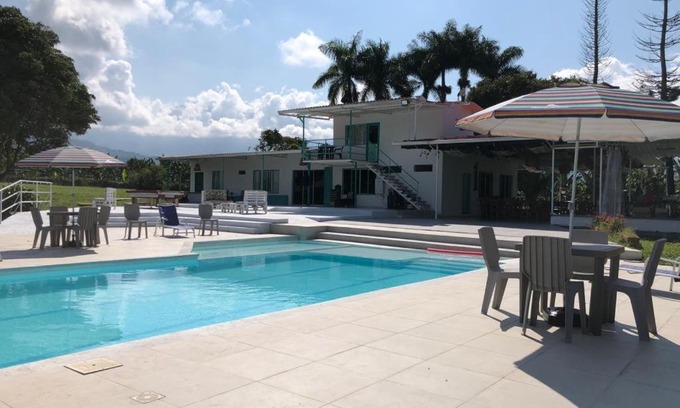 Armenia House | La Bella Vista