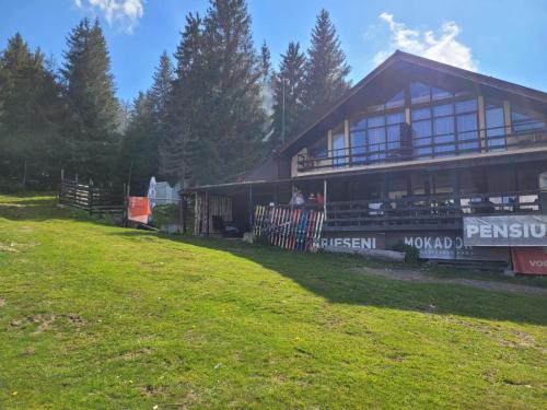 Vartop House | La Belle Vie