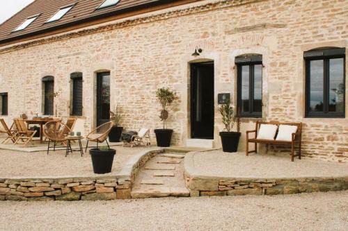 Palleau House | La Bergerie à Palleau, Les Blés Dorés et Les Graines de Lin à Corgengoux, proches de Beaune et de ses villages viticoles