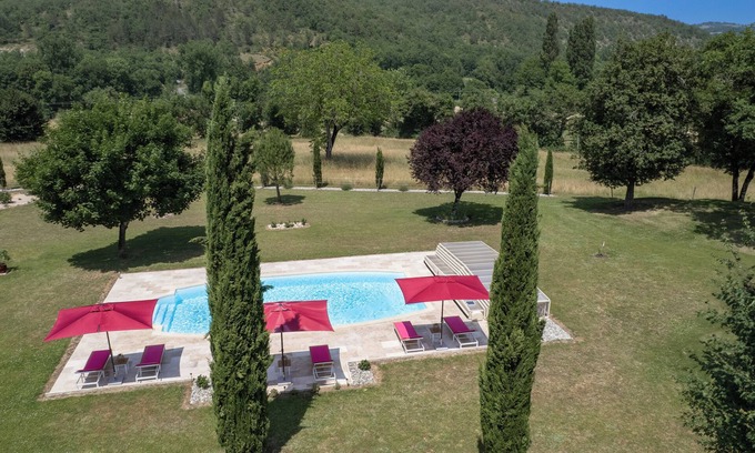 Vaillac Cottage | La Bergerie de Laura, stone house with private swimming pool classified 4*