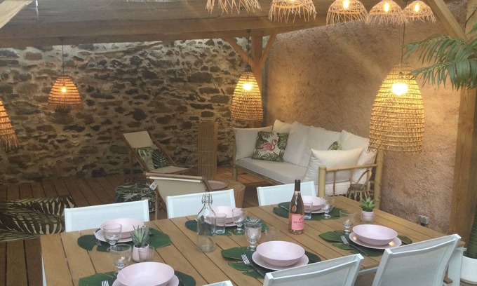 Octon House | La Bohème. Maison de Village, Jardin et spa