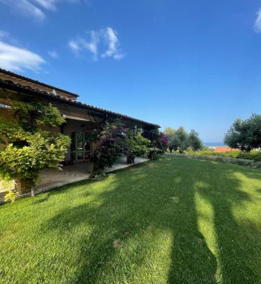 Francavilla al Mare House | La BouganVillea