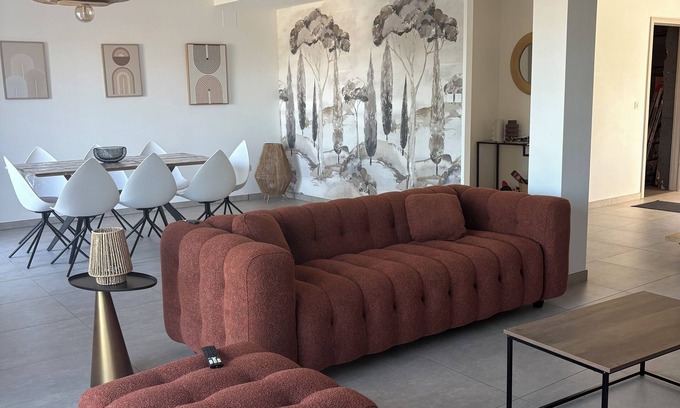 Amneville House | La Bulle Dorée Private Jacuzzi Amneville Cité des loisirs 8 p