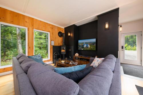 Petite-Riviere-Saint-Francois Ski Chalet | La Tanière du Massif