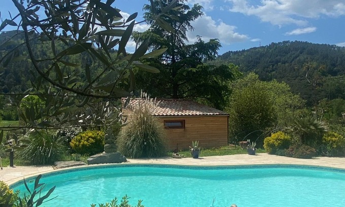 Les Clos Cabin | La Cabane du Bonheur