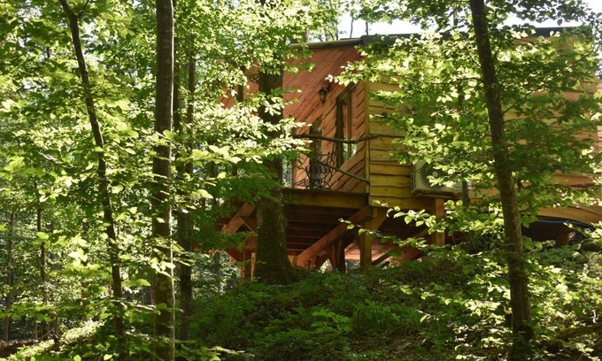 Philippeville Ski Chalet | La cabane aux écureuils