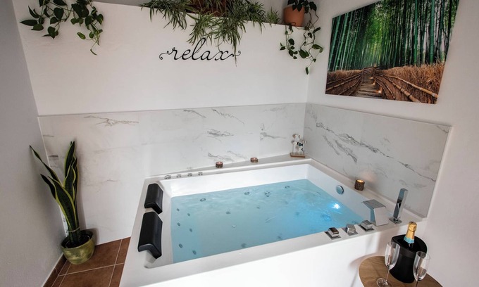 Potries House | LA CAMBRA CASA RURAL 5* & Spa