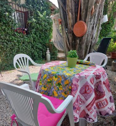 Ongles House | La Campagne de Lili - Chambre et Cuisine sur Terrasse privée