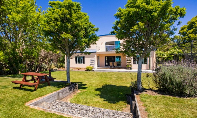 Golden Bay House | La Casa Al Mare - Golden Bay Beach House