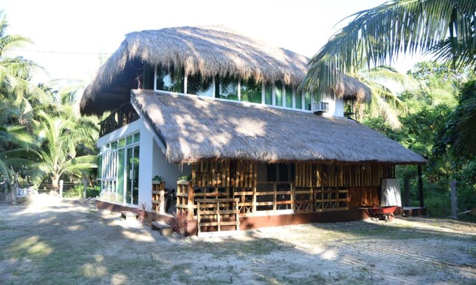 Baler Hotel | La Casa Blanca