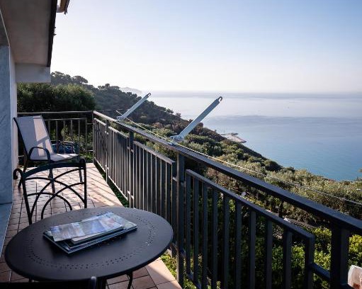 Marina di Pisciotta Apartment | La Casa del Maestro Attico