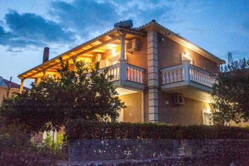 Razata Apartment | La Casa Di Linda