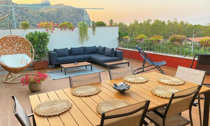 Oliveri Apartment | La Casa Di Rosa
