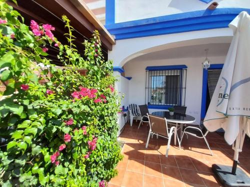 San Juan de los Terreros House | La Casita Azul en el Mar