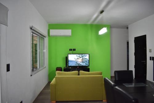 Roldan House | LA CASITA DE CRISTIAN