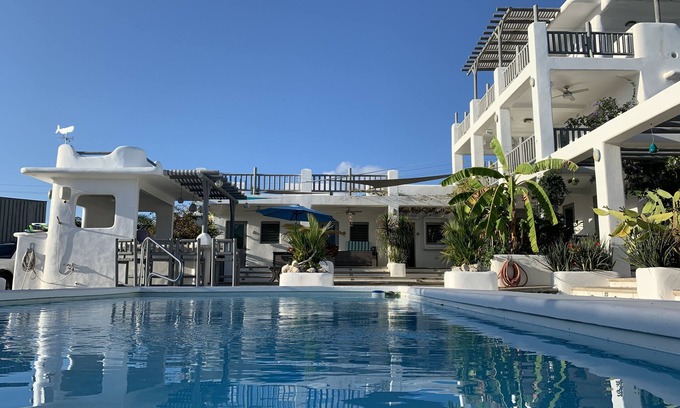 Esperanza Villa | La Casona Blanca Location Location