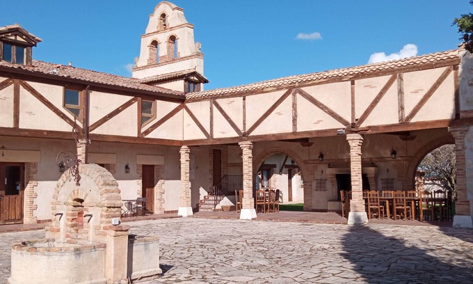 Sebulcor Cottage | La Cerca Entre Hoces - 10-20pax-Large common spaces