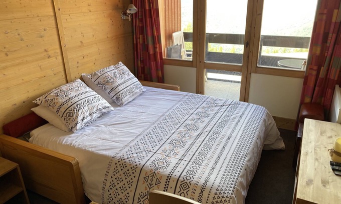 Bellentre Apartment | La Chantelouve, 4 person Self Catered Apartment