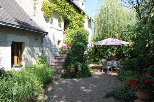 Saint-Philbert-du-Peuple Apartment | La Closerie