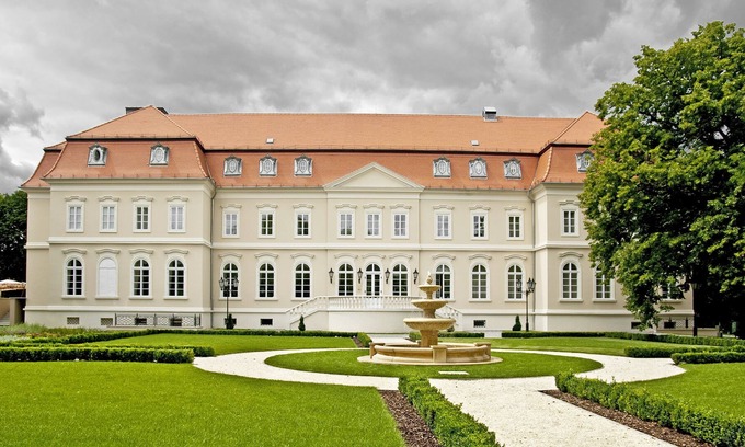 Szilvasvarad Hotel | La Contessa Castle Hotel
