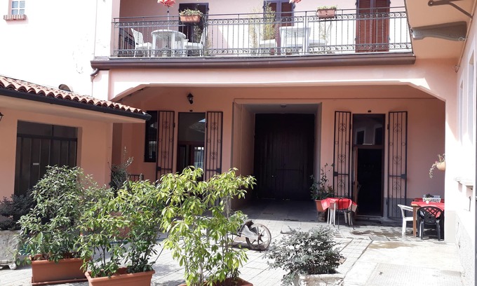 Buscate House | La Corte Del Poeta