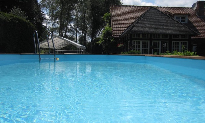Chateauneuf-la-Foret Bed & Breakfast | La Croix du Reh